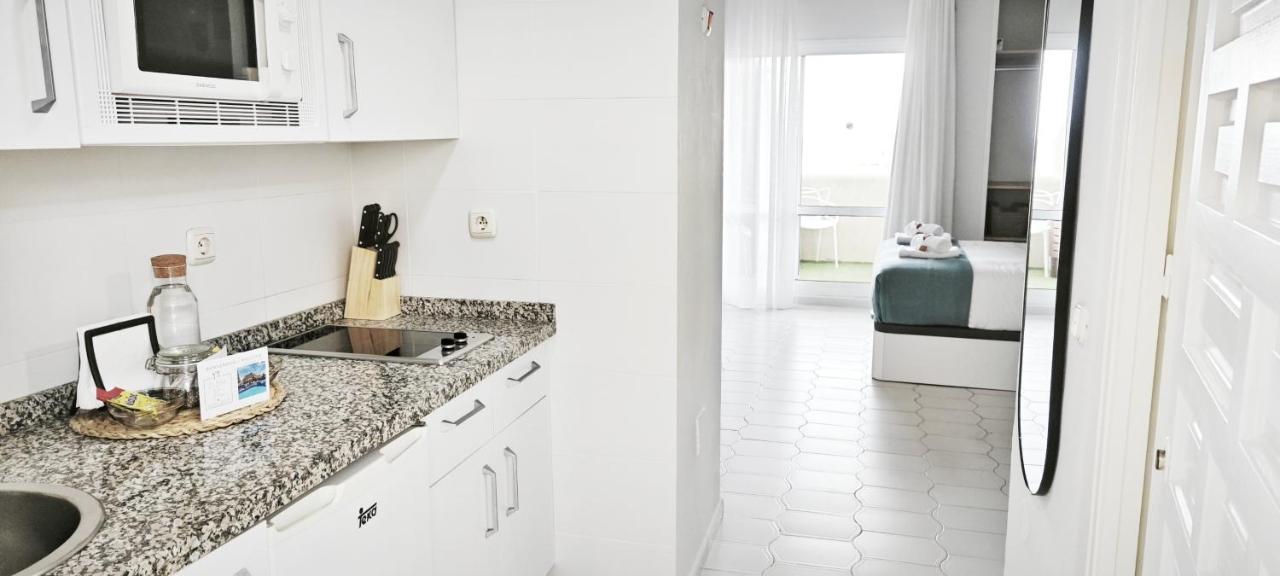 Estreno Benalbeach Vistas Al Mar Estudio Deluxe Benalmadena Bagian luar foto